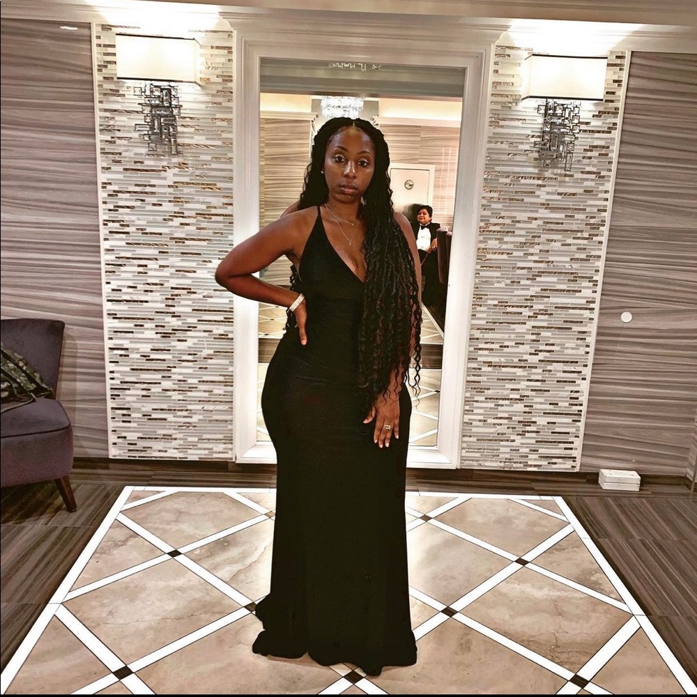Black Floor Maxi